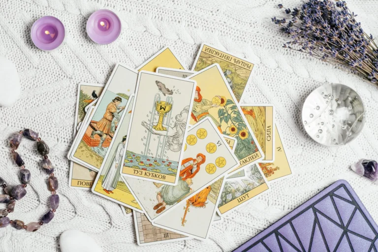 Tarot para saber qué necesito sanar en el amor: guía profunda de autodescubrimiento